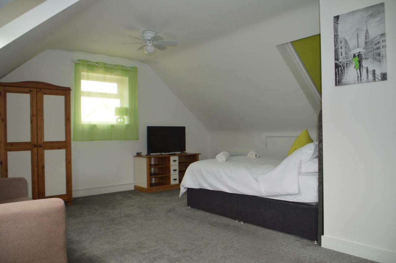 Tarras Hotell Little Hadham Eksteriør bilde